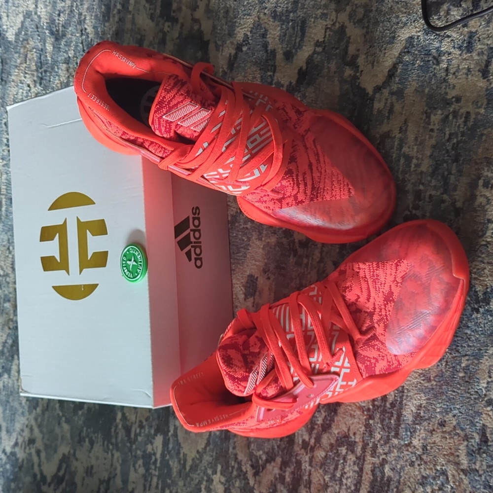 Adidas James Harden Vol. 4  size 10. Scarlet  Basketball authentic
